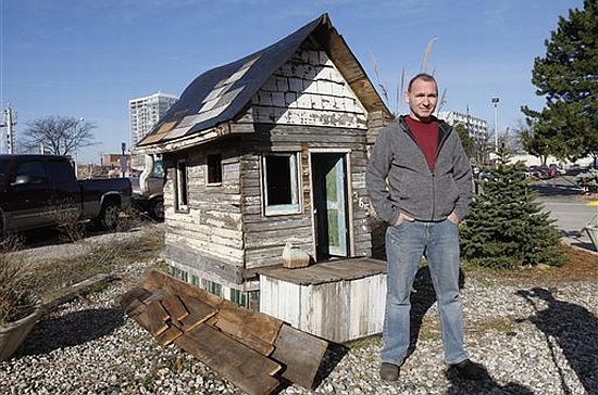 abandoned detroit homes 6