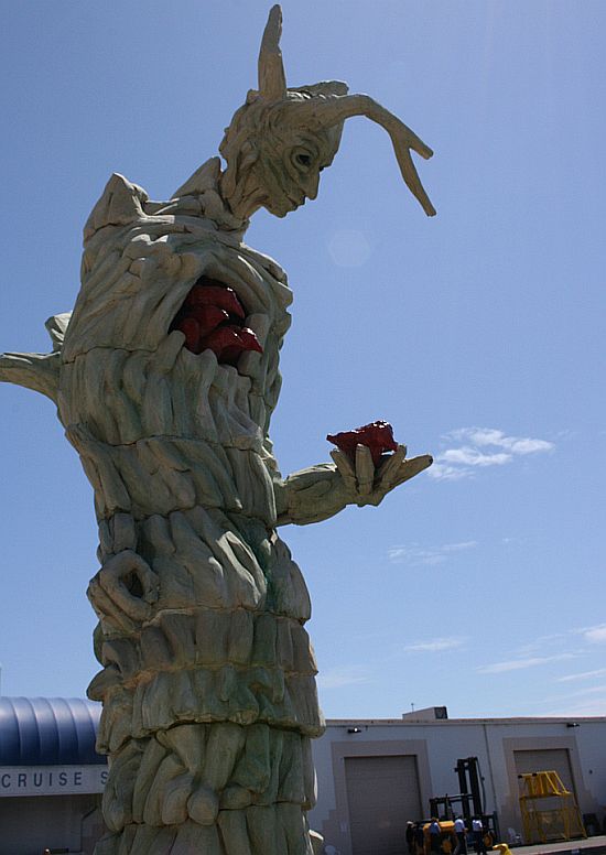 amazing tree sculptures 22 amazing tree sculptures 22