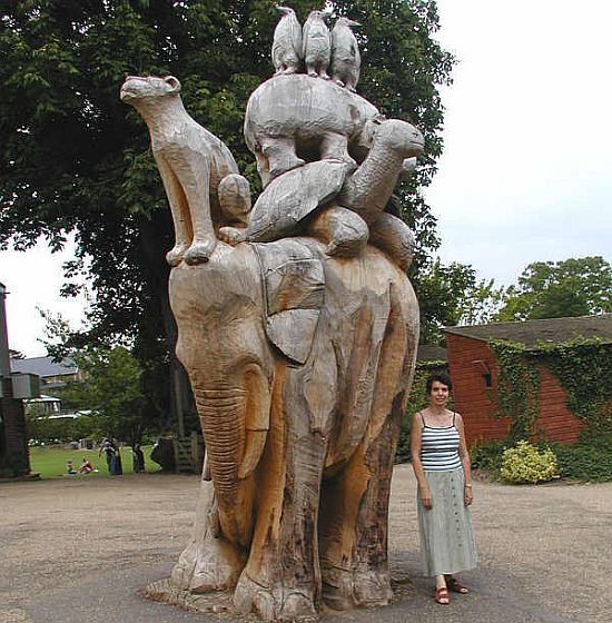 amazing tree sculptures 8 amazing tree sculptures 8