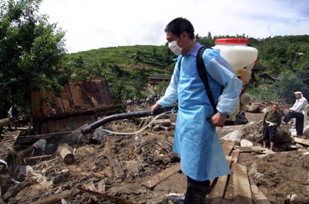 china flooding kills thousands