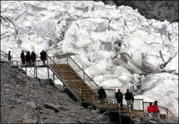 chinas melting glaciers risk people