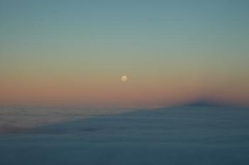 full moon over antarctica 9