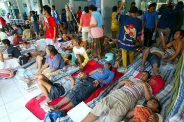 hospitals overflowing with earthquake victims