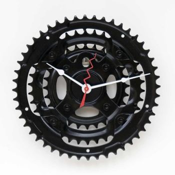 recycled bike chain ring clock