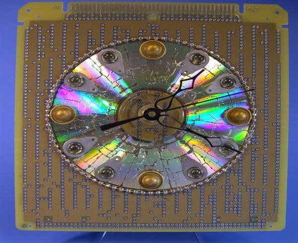 10 most bizarre crafts created from e-waste - Green Diary - Green