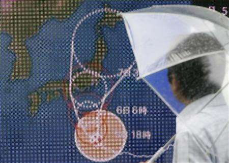 typhoon fitow ready to hit japan