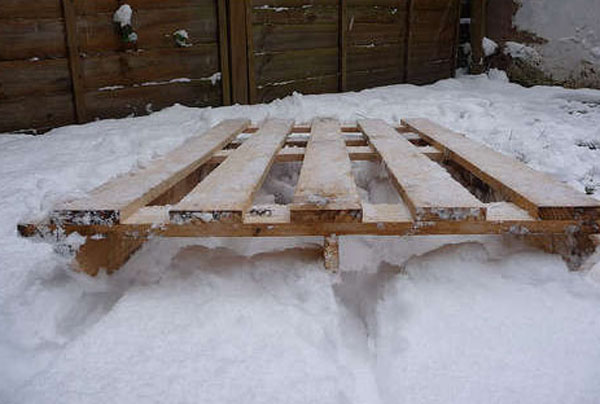 Wooden Pallet Sledge Wooden Pallet Sledge