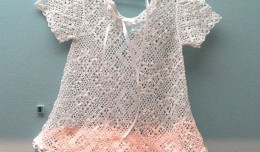 450px-Baby_dress,_Puerto_Rico,_cotton_-_Museo_de_las_Americas_-_San_Juan,_Puerto_Rico_-_DSC06921