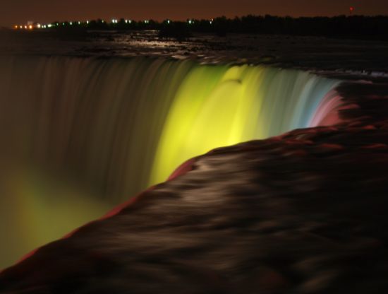 niagara night 5