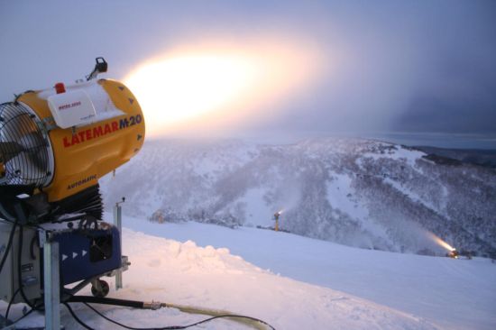 snowmaking snowmaking