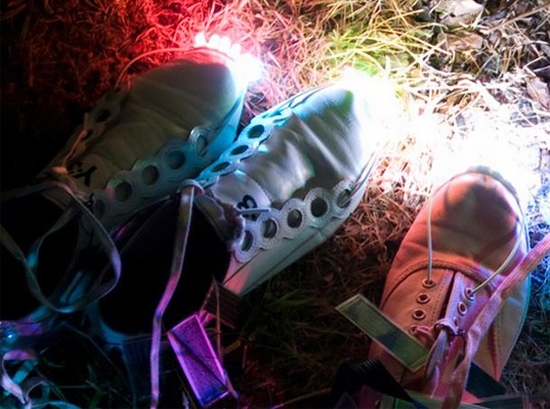 DIY kit transforms your old shoes into solar-powered LEDs - Life ...