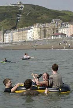 the summer in britain are getting hotter 9